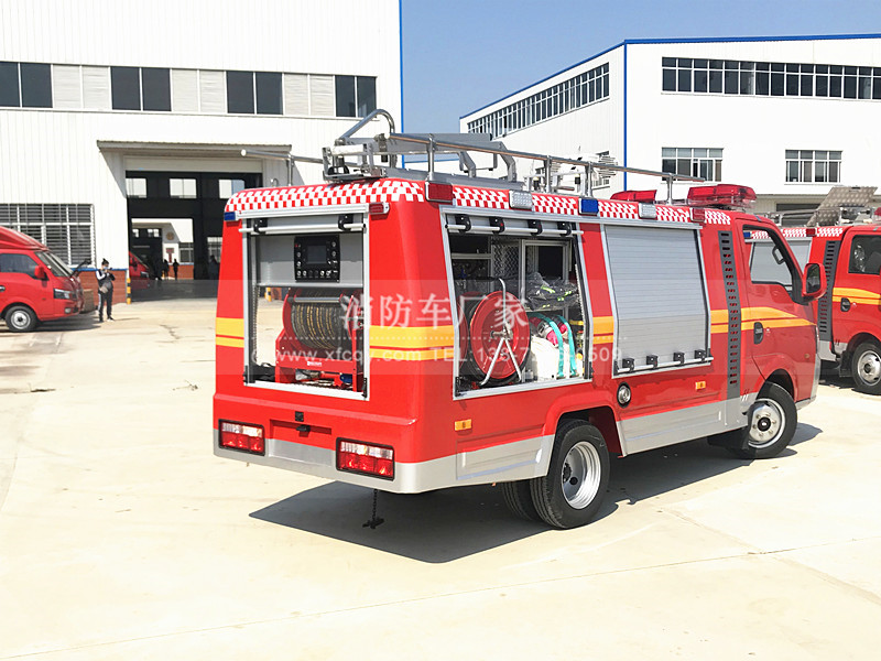 |L(fng)(gu)Сͼ(x)ˮF܇M(jn)ڱá